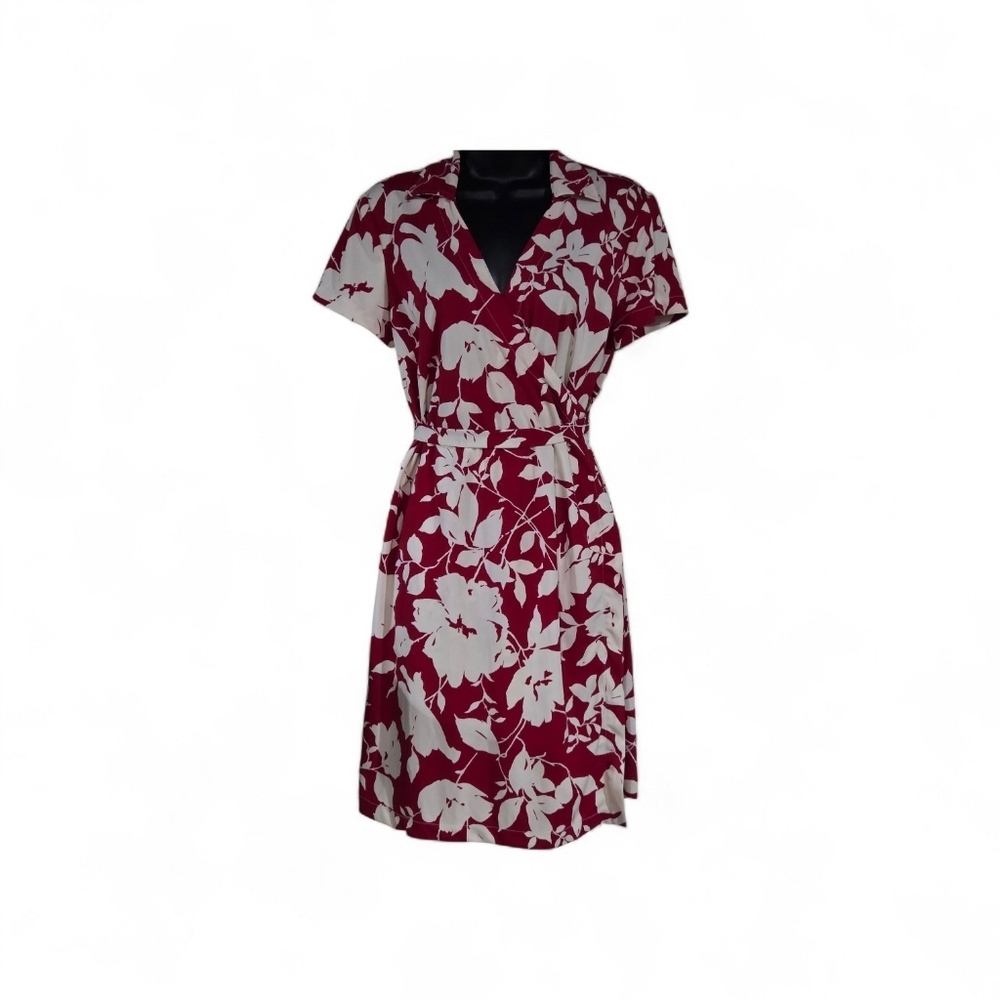 Motherhood Midi Boho Wrap Dress Short Sleeve V-Neck Red And White Floral Size M